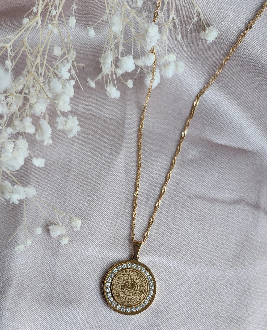 The Noble Necklace