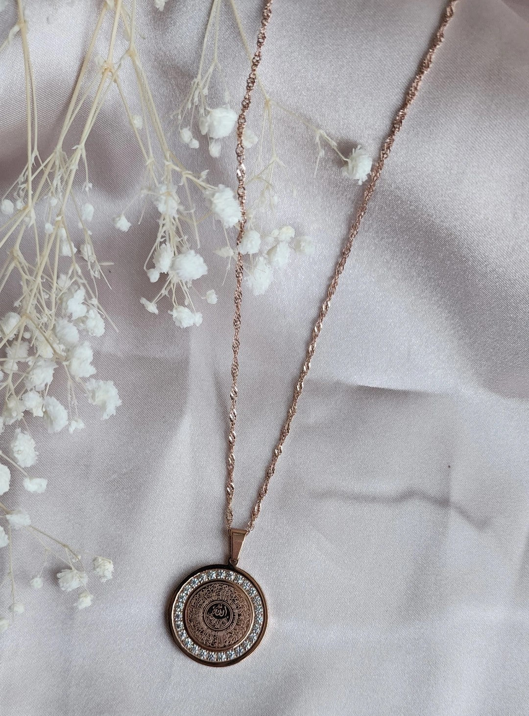 The Noble Necklace